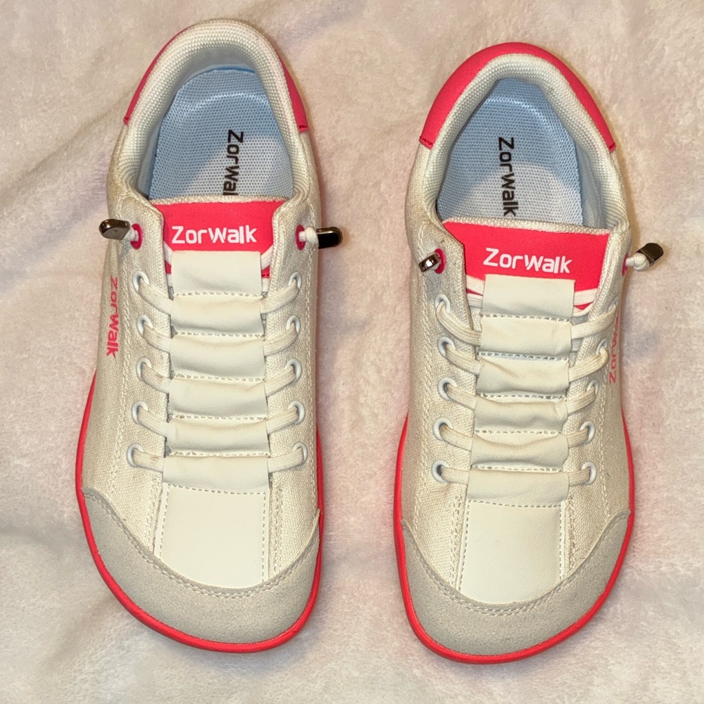 Norwalk Women’s Sneakers